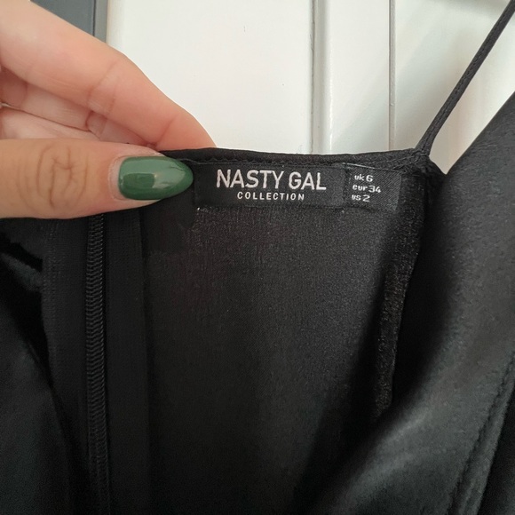 Satin V neck Slit Maxi Dress (Nasty Gal Size 2) - Picture 5 of 8